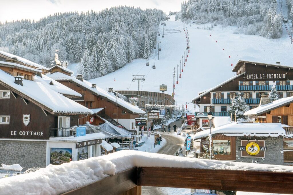 View to the Pleney cable car at Colibri Penthouse