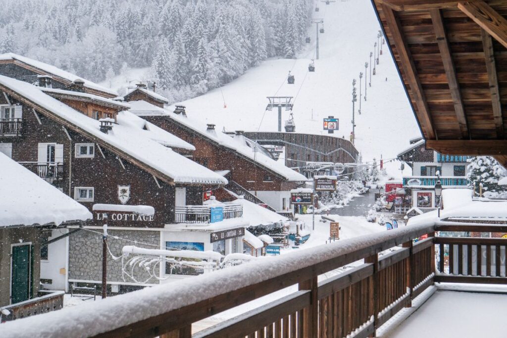 Colibris Penthouse view to Pleney cable car View to Pleney cable car at Colibri Penthouse