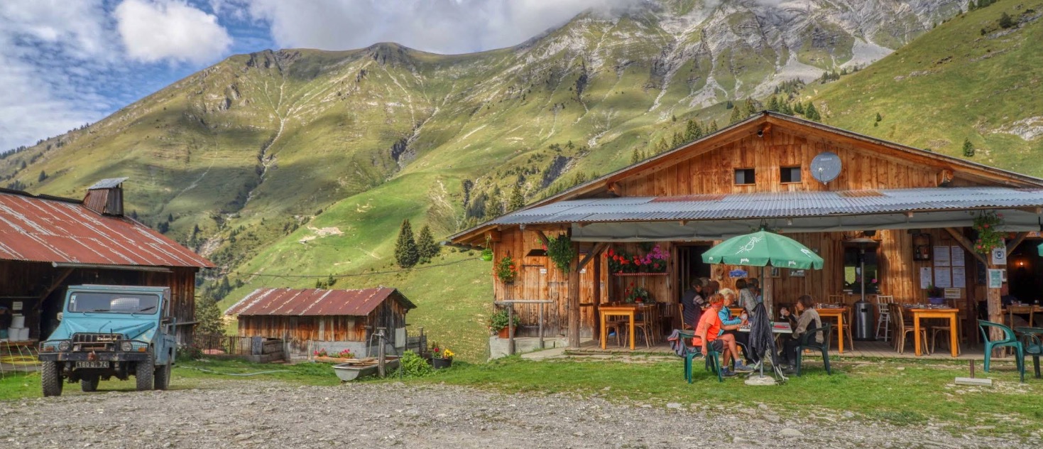 Freterole Morzine summer restaurant