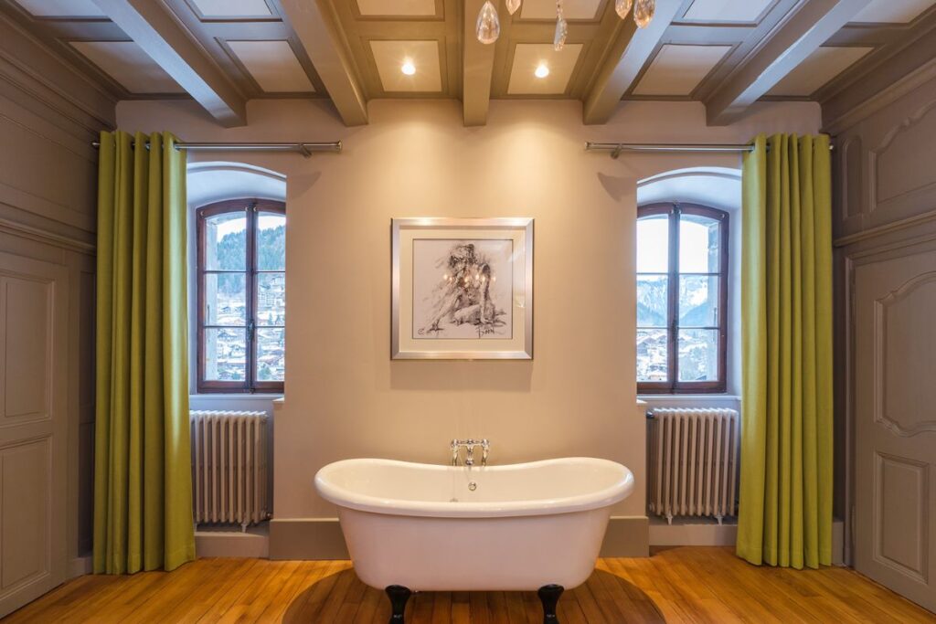 Le Manoir roll top bath Room 1 roll top bath at le Manoir Morzine