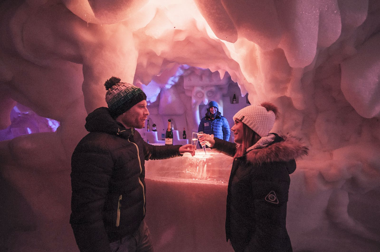 Avoriaz igloo village bar