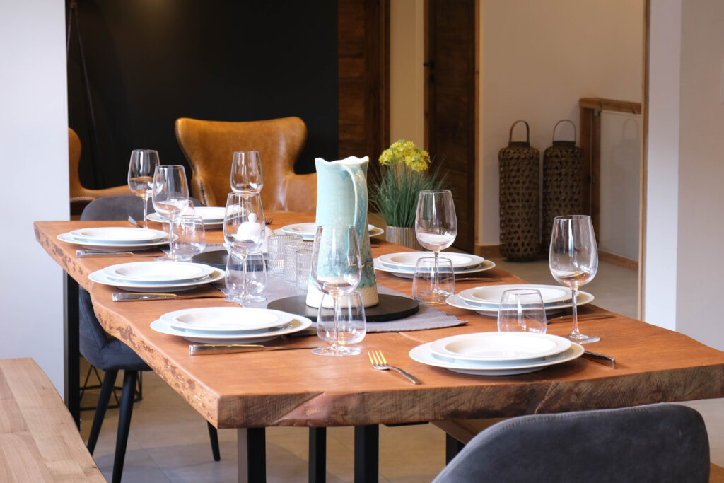 La Chaumine 101 dining table