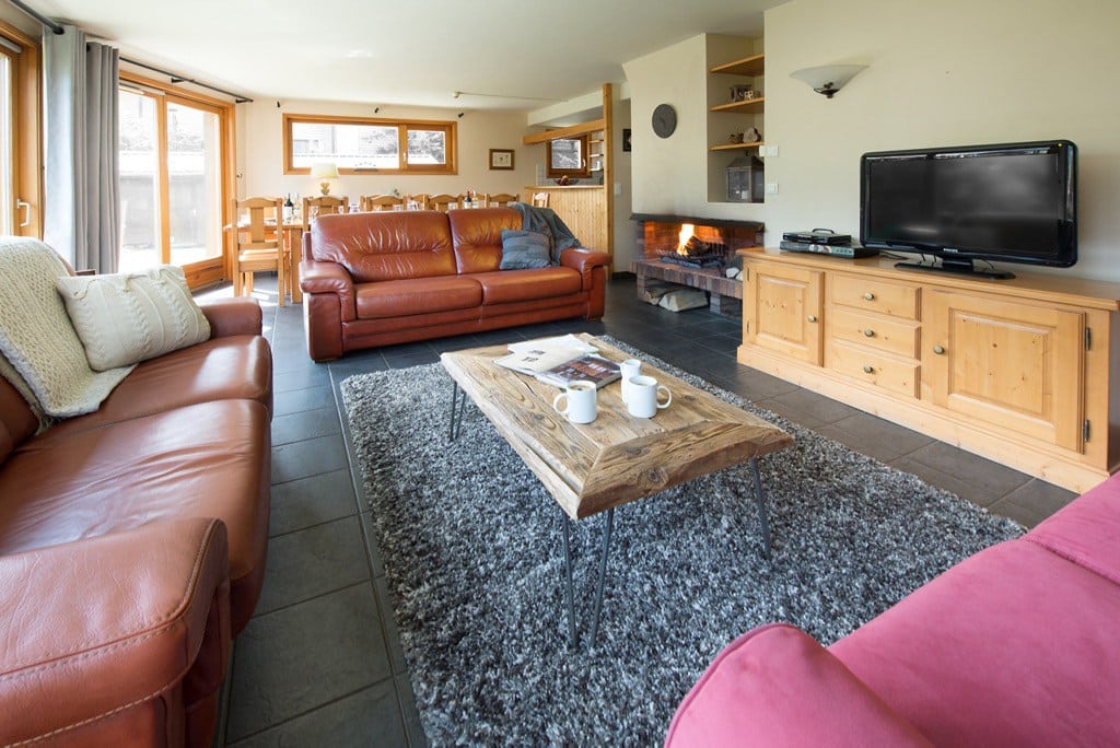 Mint Snow Camp Chalet
