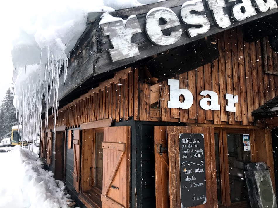 Portes Du Soleil piste side restaurants with fires